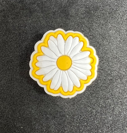 Small Daisy Charm